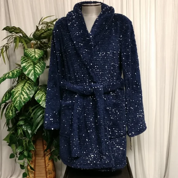 Jenni Robe (M) - Picture 1 of 7